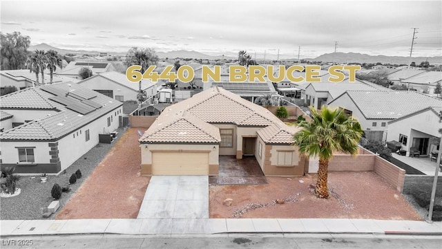 birds eye view of property featuring a residential view