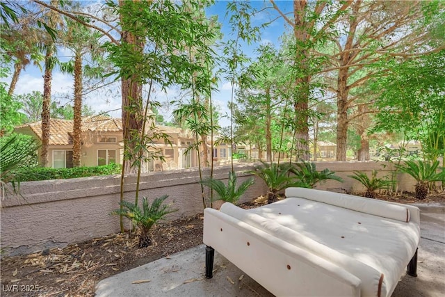 8170 Round Hills Cir, Las Vegas, NV 89113 - view of patio