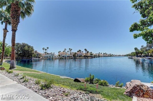 8433 Honeywood Cir, Las Vegas, NV 89128 - water view