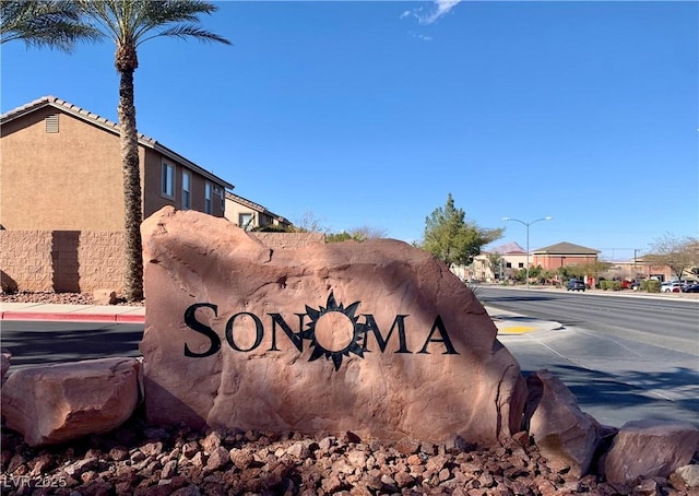 view of community / neighborhood sign