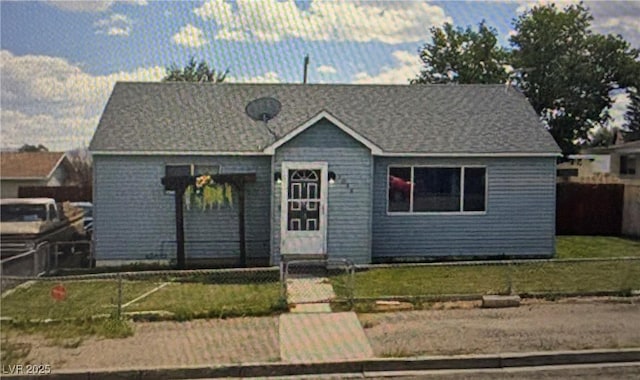 1016 Park Ave, Ely, NV 89301 - single story home with a front lawn and a fenced front yard