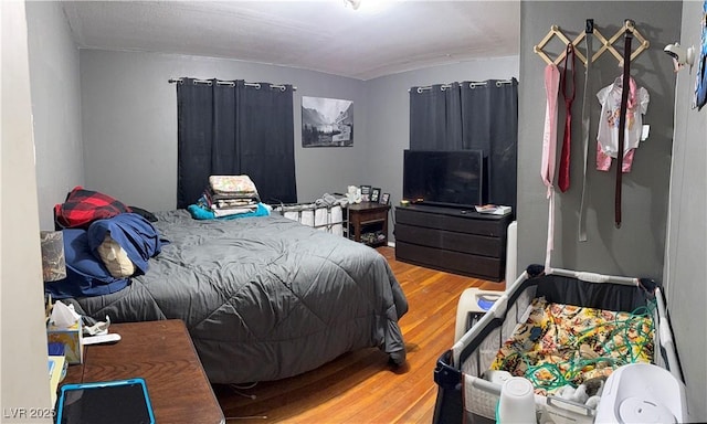 1016 Park Ave, Ely, NV 89301 - bedroom featuring wood finished floors
