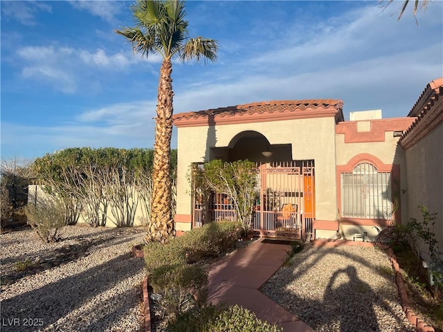 441 Daylin Ct, Henderson, NV 89015 - view of front of home with fence and stucco siding