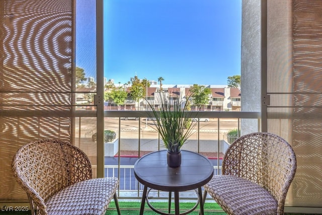 725 N Royal Crest Cir Unit 227, Las Vegas, NV 89169 - balcony featuring a residential view