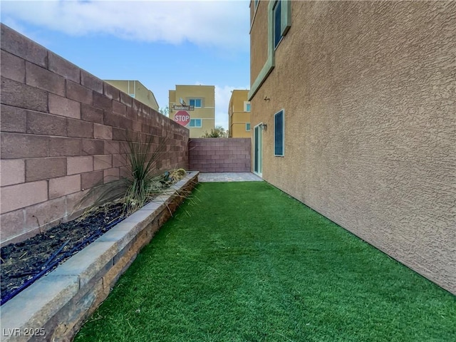 10537 Headwind Ave, Las Vegas, NV 89129 - view of yard