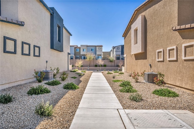 3725 Celesta Vista Ave, Henderson, NV 89044 - view of property's community featuring fence and a residential view