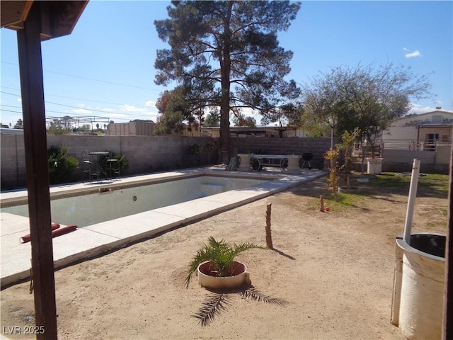 3127 Aloha Ave, Las Vegas, NV 89121 - view of pool with a patio and a fenced backyard