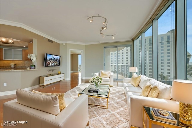 322 Karen Ave Unit 708, Las Vegas, NV 89109 - photo 1