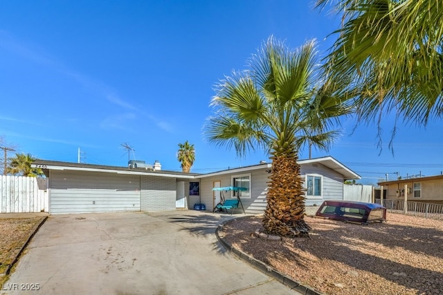 2450 Tournament St, Las Vegas, NV 89142 - ranch-style home featuring fence