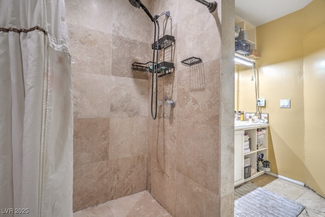 2450 Tournament St, Las Vegas, NV 89142 - bathroom featuring a tile shower
