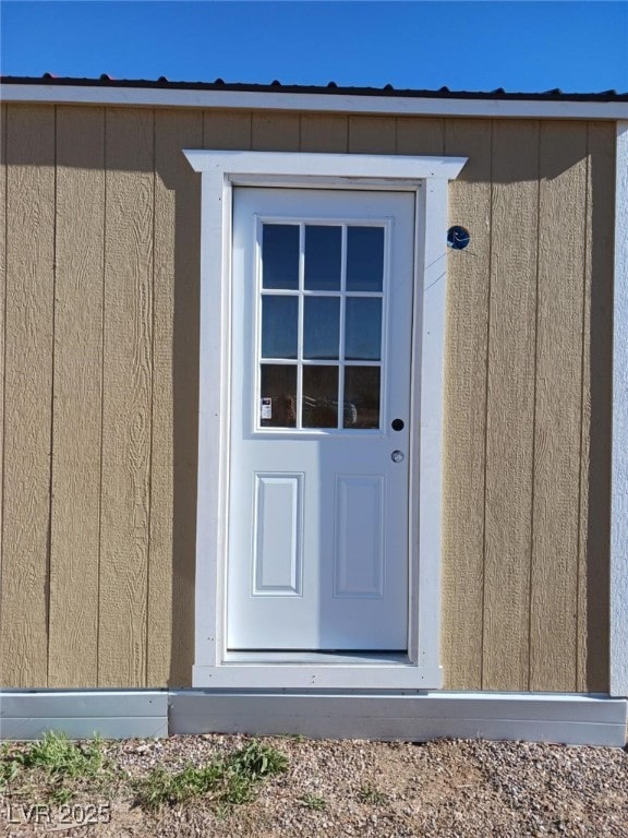 view of exterior entry