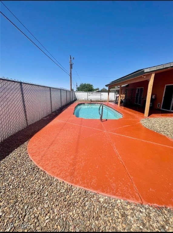 3424 Mount Charleston Dr, Pahrump, NV 89048 - view of pool with a fenced backyard and a patio area