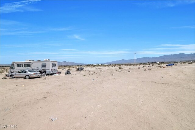 Listing photo 3 for 1751 E Wahkiakum Ave, Pahrump NV 89048