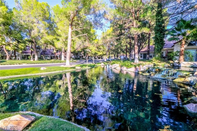 6923 Emerald Springs Ln, Las Vegas, NV 89113 - water view