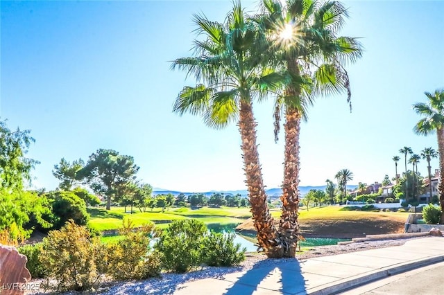 6923 Emerald Springs Ln, Las Vegas, NV 89113 - view of property's community featuring golf course view