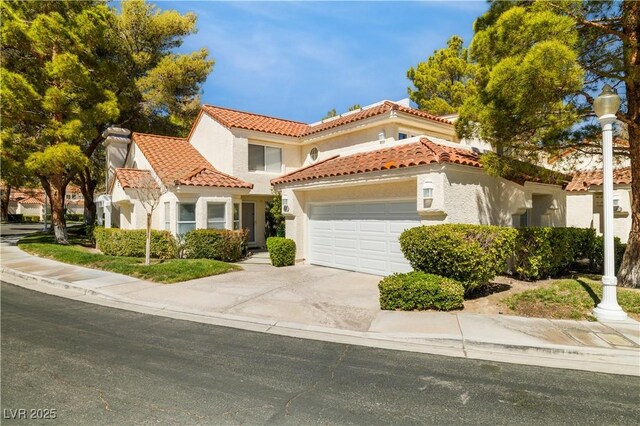 6923 Emerald Springs Ln, Las Vegas, NV 89113 - photo 4