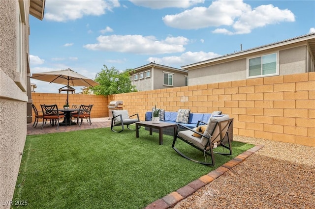 view of yard with a patio, a fenced backyard, and an outdoor hangout area