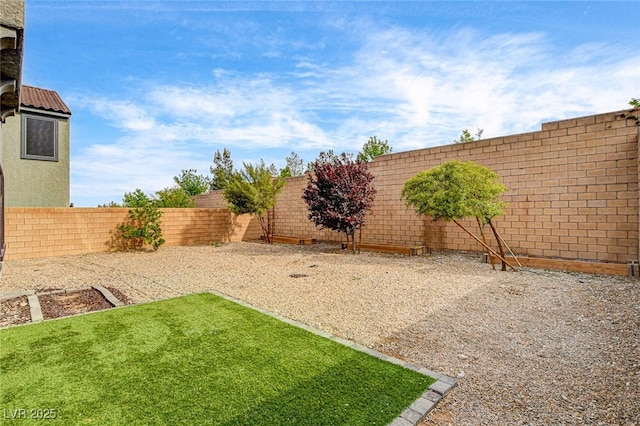 9993 Birch Knoll Ave, Las Vegas, NV 89166 - view of fenced backyard