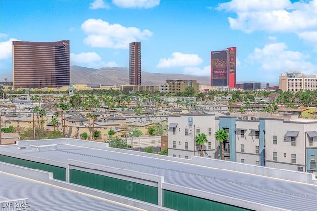 view of city featuring a mountain view