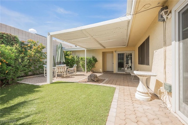 view of yard with a patio