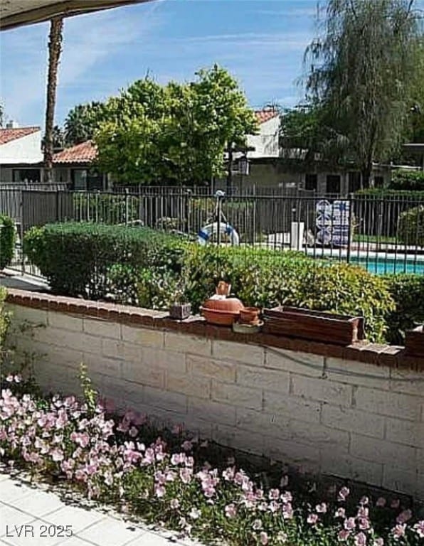 2569 Malabar Ave, Las Vegas, NV 89121 - view of yard