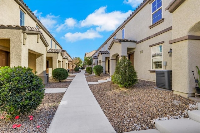 surrounding community featuring a residential view
