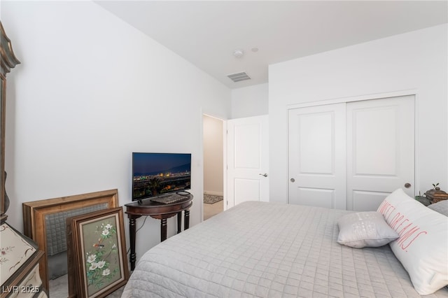 10216 Chrysolite Pl, Las Vegas, NV 89143 - bedroom featuring a closet