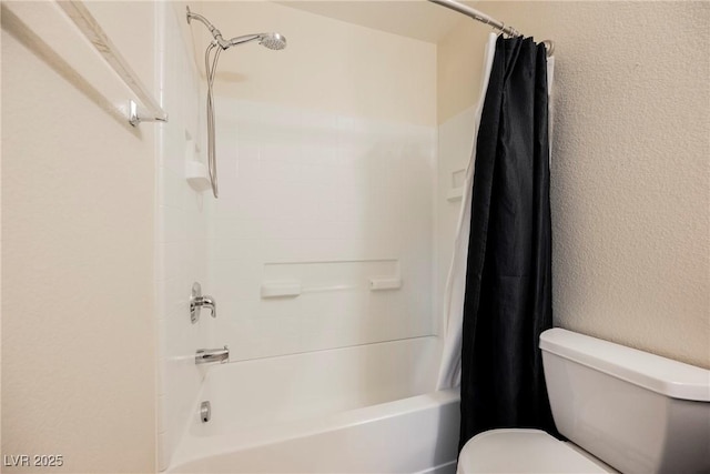 7649 Calico Fields St, Las Vegas, NV 89149 - full bath featuring a textured wall, toilet, and shower / tub combo