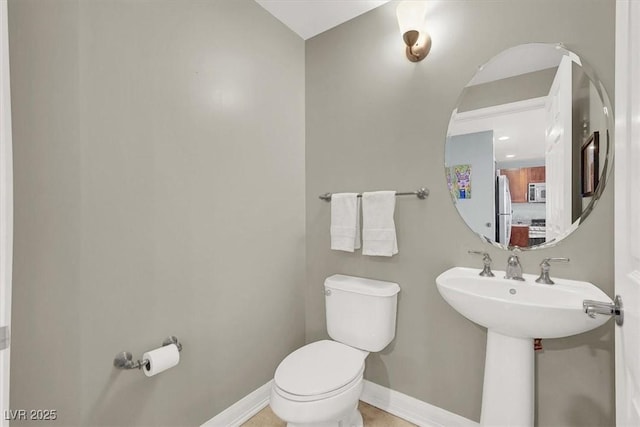 150 Las Vegas Blvd Unit 918, Las Vegas, NV 89101 - bathroom with toilet and baseboards