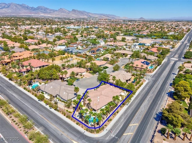 2290 Casa Bella Ct, Las Vegas, NV 89117 - aerial view of residential area with property boundaries highlighted and mountains