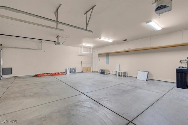 2290 Casa Bella Ct, Las Vegas, NV 89117 - garage featuring a garage door opener and electric panel