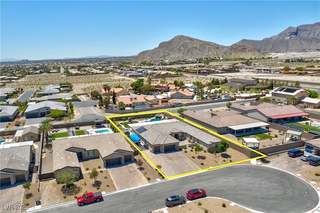9511 Star Vista Ct, Las Vegas, NV 89149 - aerial view of residential area featuring property boundaries highlighted and a mountainous background