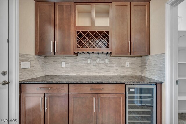 12283 Lost Treasure Ave, Las Vegas, NV 89138 - bar with backsplash, a bar, and wine cooler
