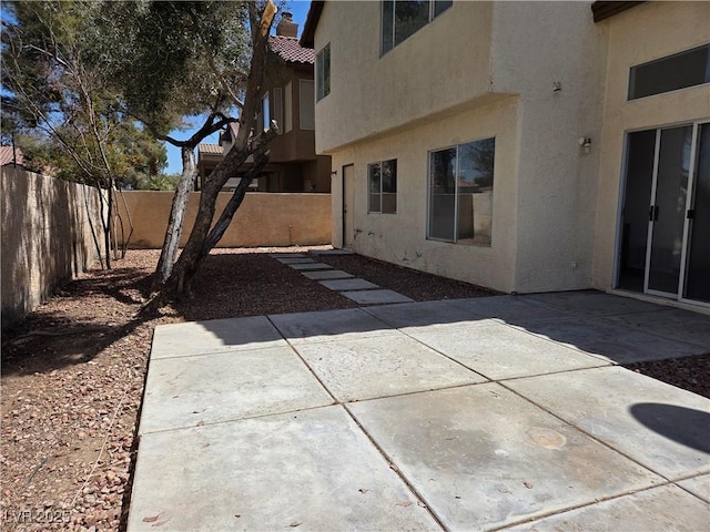 view of patio featuring a fenced backyard