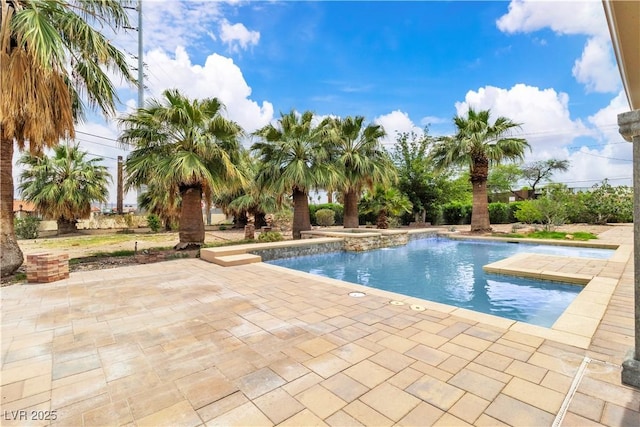 4678 Saddle Pl, Las Vegas, NV 89119 - view of swimming pool featuring a patio area and a pool with connected hot tub