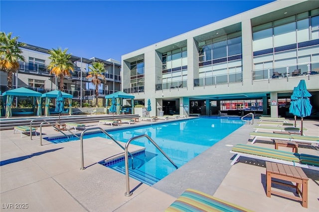 8925 W Flamingo Rd Unit 228, Las Vegas, NV 89147 - pool featuring a patio area