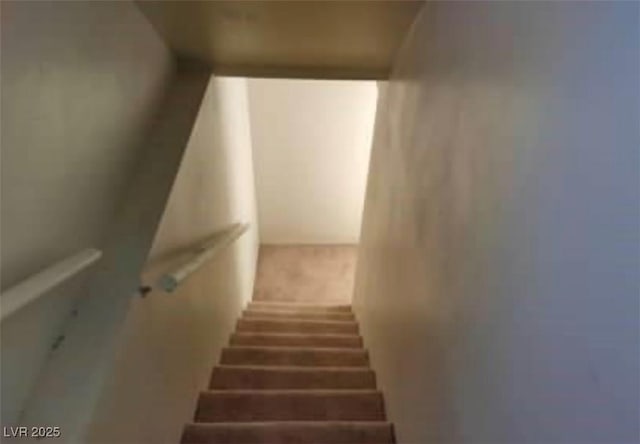 664 Sky Rd, Indian Springs, NV 89018 - view of stairway