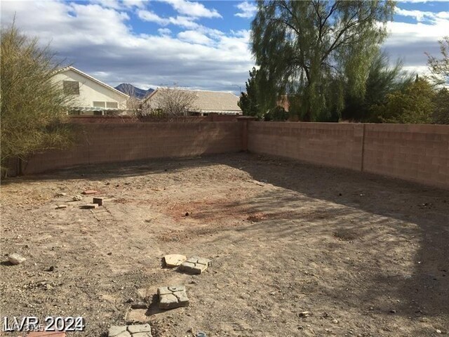 view of yard featuring fence private yard