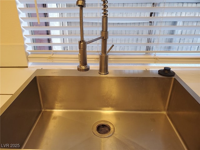 3168 S Eastern Ave Unit 45, Las Vegas, NV 89169 - kitchen view of a sink