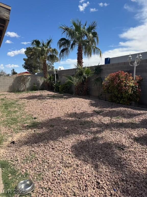 6801 Atwood Ave, Las Vegas, NV 89108 - view of yard with a fenced backyard