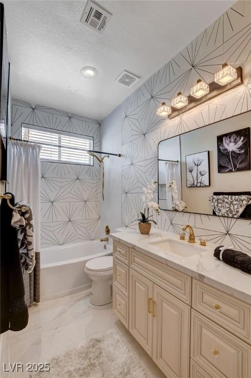 10550 Patrington Ct, Las Vegas, NV 89183 - bathroom featuring shower / tub combo, visible vents, vanity, and toilet