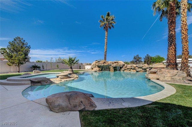 10550 Patrington Ct, Las Vegas, NV 89183 - view of swimming pool with a fenced backyard, a fenced in pool, and an in ground hot tub