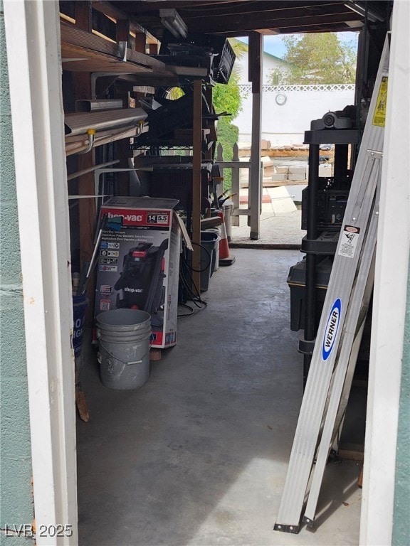 1812 Ivanhoe Way, Las Vegas, NV 89102 - view of garage