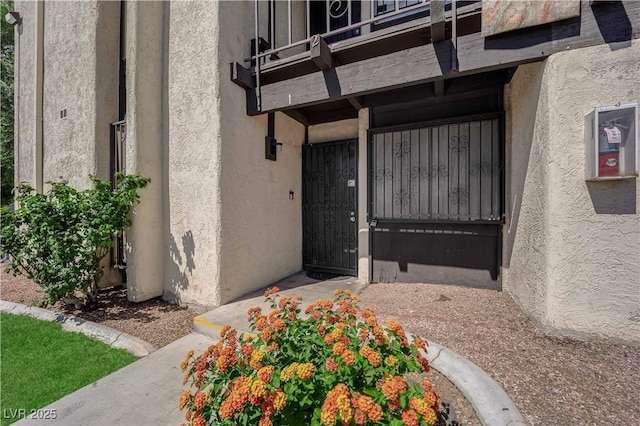 1440 Vegas Valley Dr Unit 1, Las Vegas, NV 89169 - entrance to property with stucco siding and a balcony