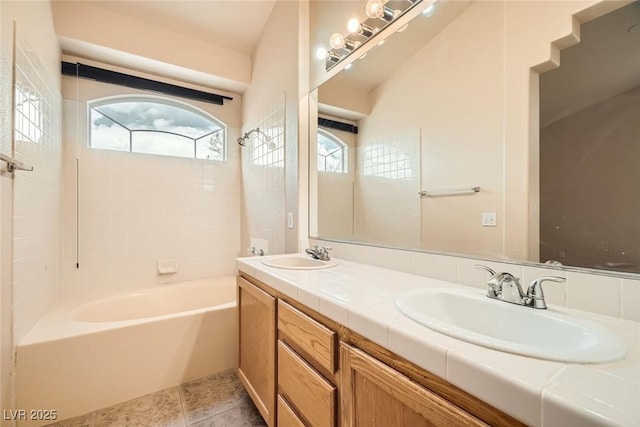 9532 Calico Garden Ave, Las Vegas, NV 89134 - full bath with double vanity and tub / shower combination