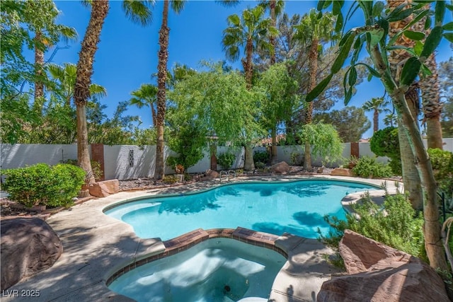 2812 Shadow Creek Cir, Las Vegas, NV 89117 - view of swimming pool featuring a fenced backyard and a pool with connected hot tub