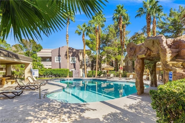 5250 S Rainbow Blvd Unit 1131, Las Vegas, NV 89118 - community pool featuring a patio