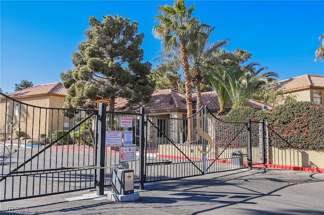 3135 S Mojave Rd Unit 241, Las Vegas, NV 89121 - view of gate featuring fence