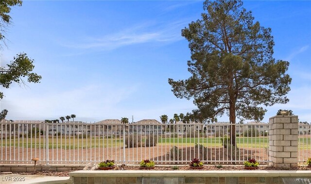2445 Ping Dr, Henderson, NV 89074 - view of yard with fence