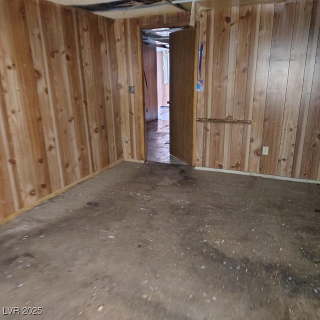 1550 Murry St, Ely, NV 89301 - empty room with wood walls